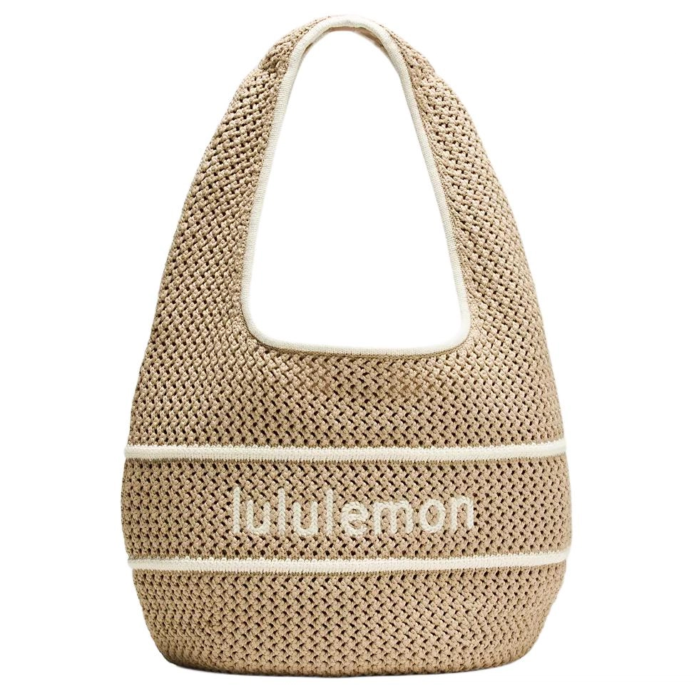 lululemon 7L Logo )