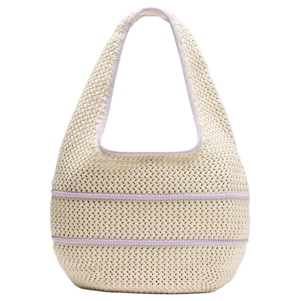 lululemon 7L Logo )