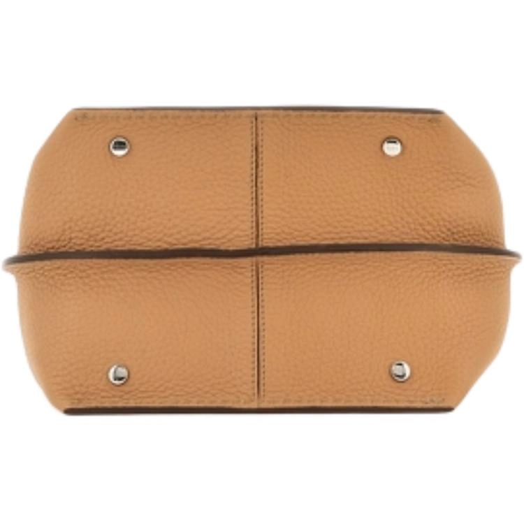 TOD'S T
