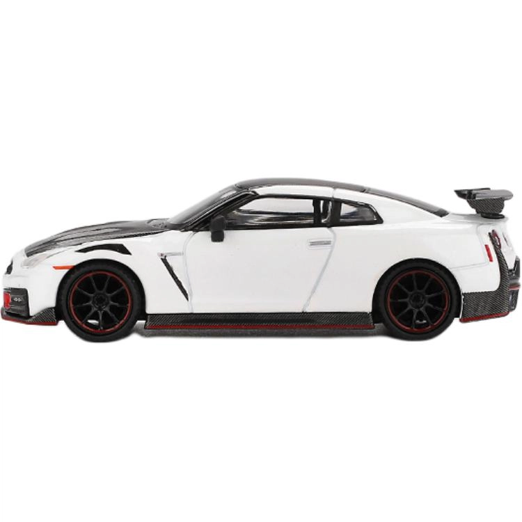 MINIGT 164 R35 Nissan GT-R Nismo 2024