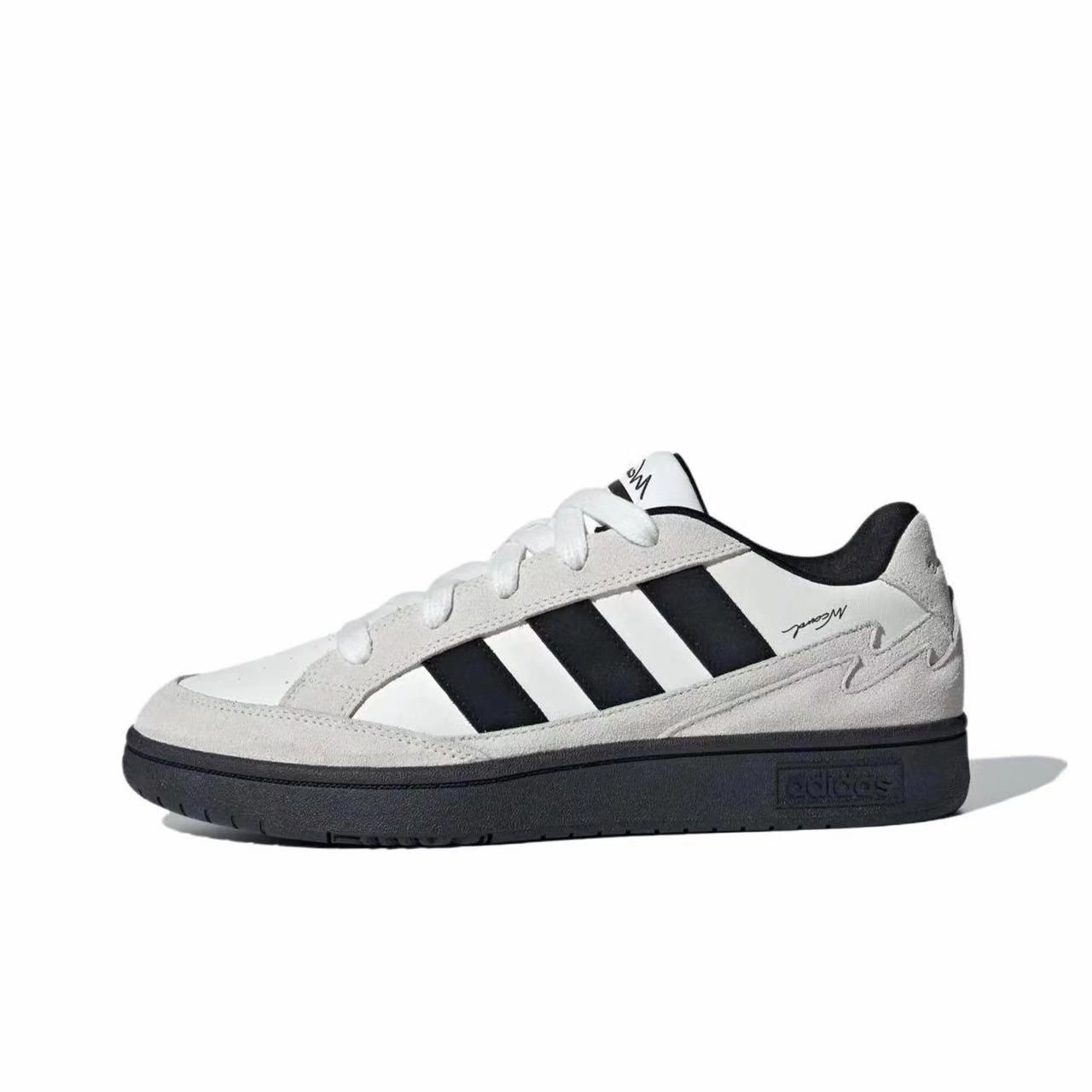 adidas WCARD ADV
