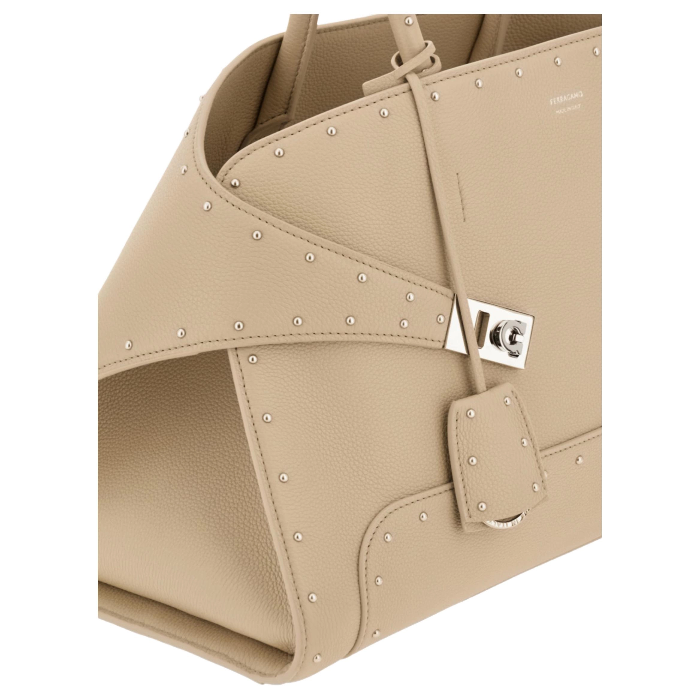 FERRAGAMO Hug