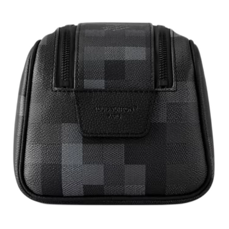 LOUIS VUITTON Dopp Kit