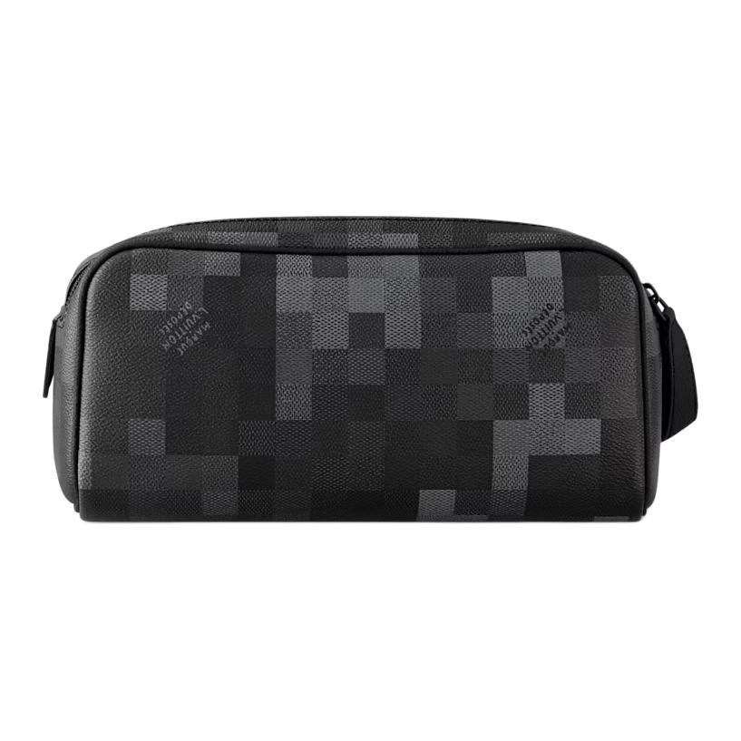 LOUIS VUITTON Dopp Kit