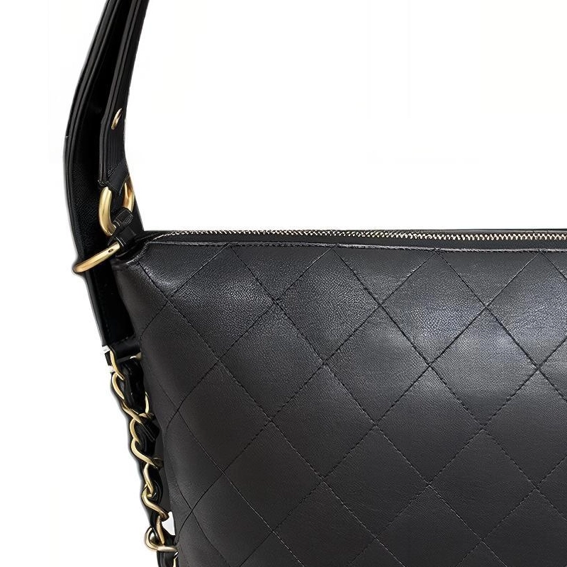 CHANEL 25S Logo Hobo