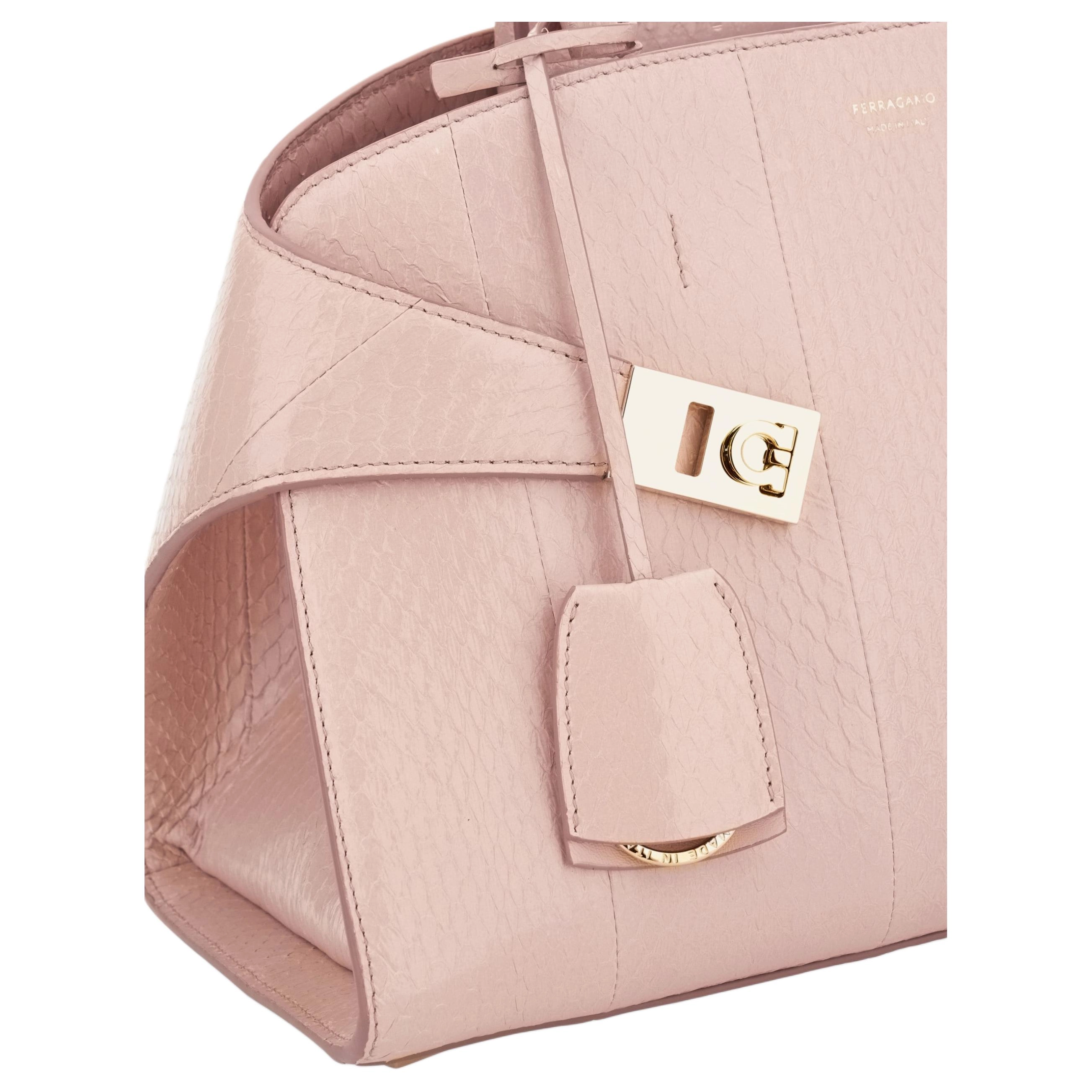 FERRAGAMO Hug