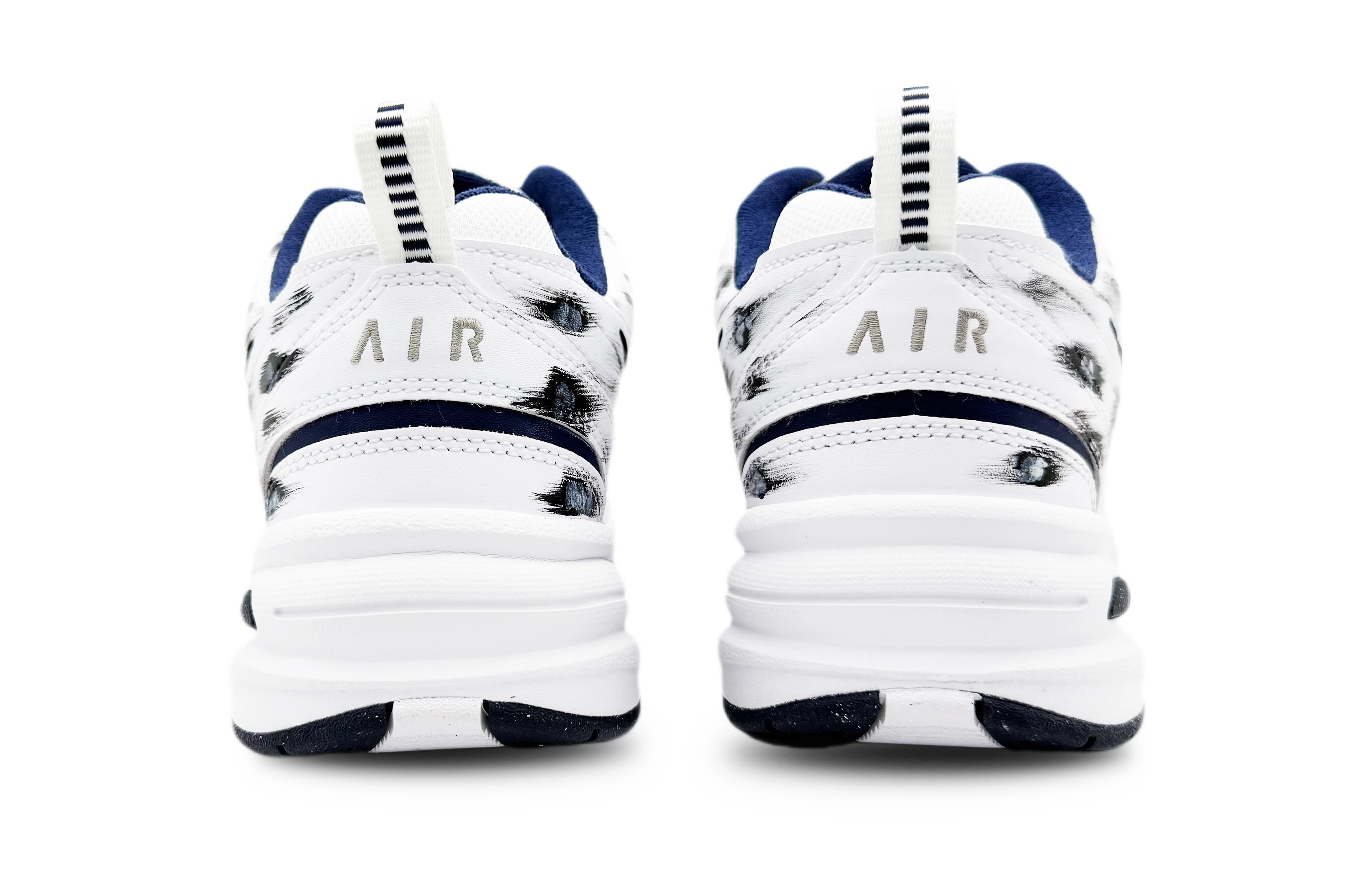 Nike Air Monarch 4