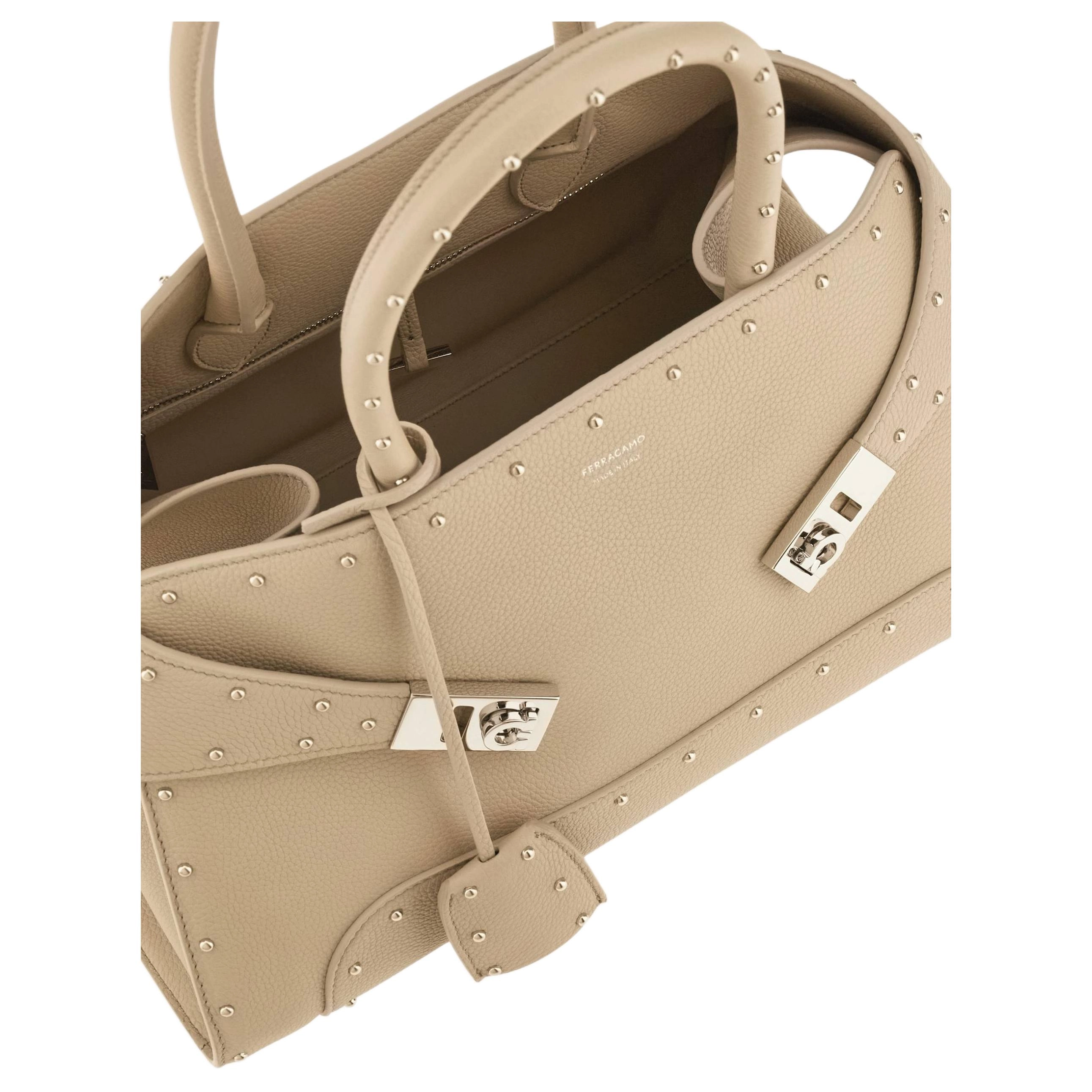 FERRAGAMO Hug