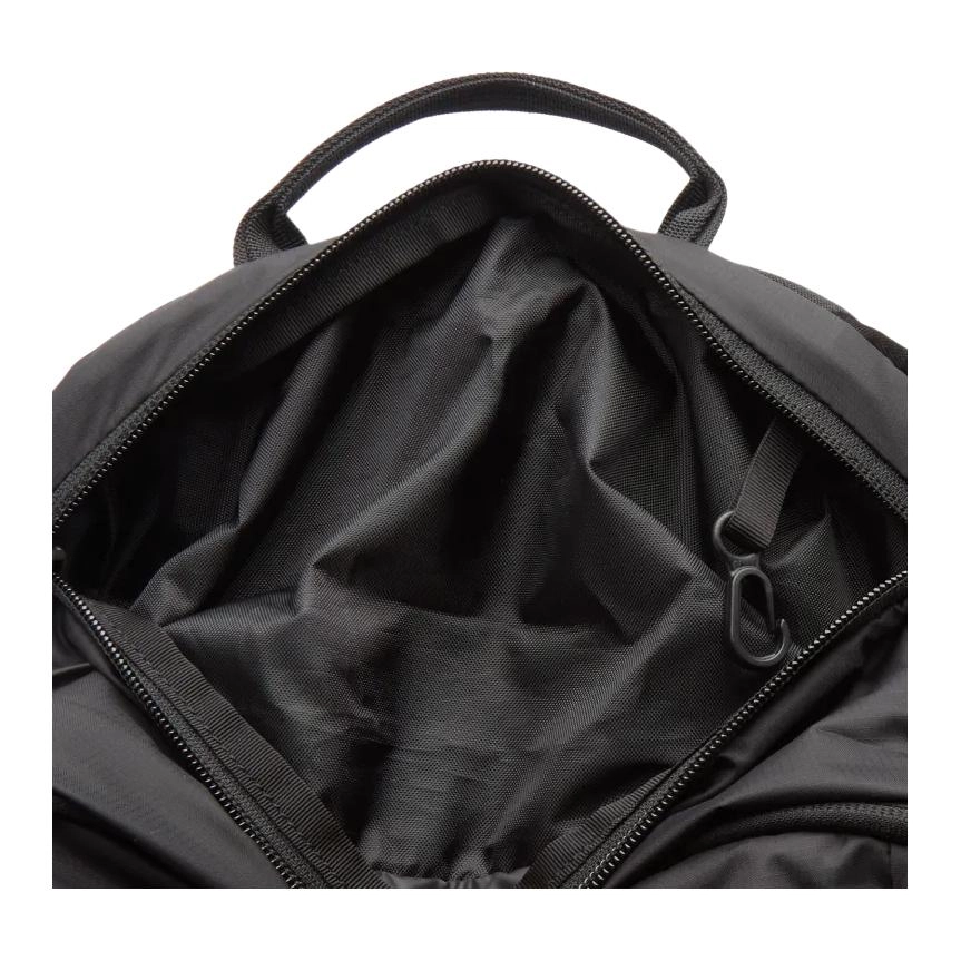 patagonia Terravia 22L Logo