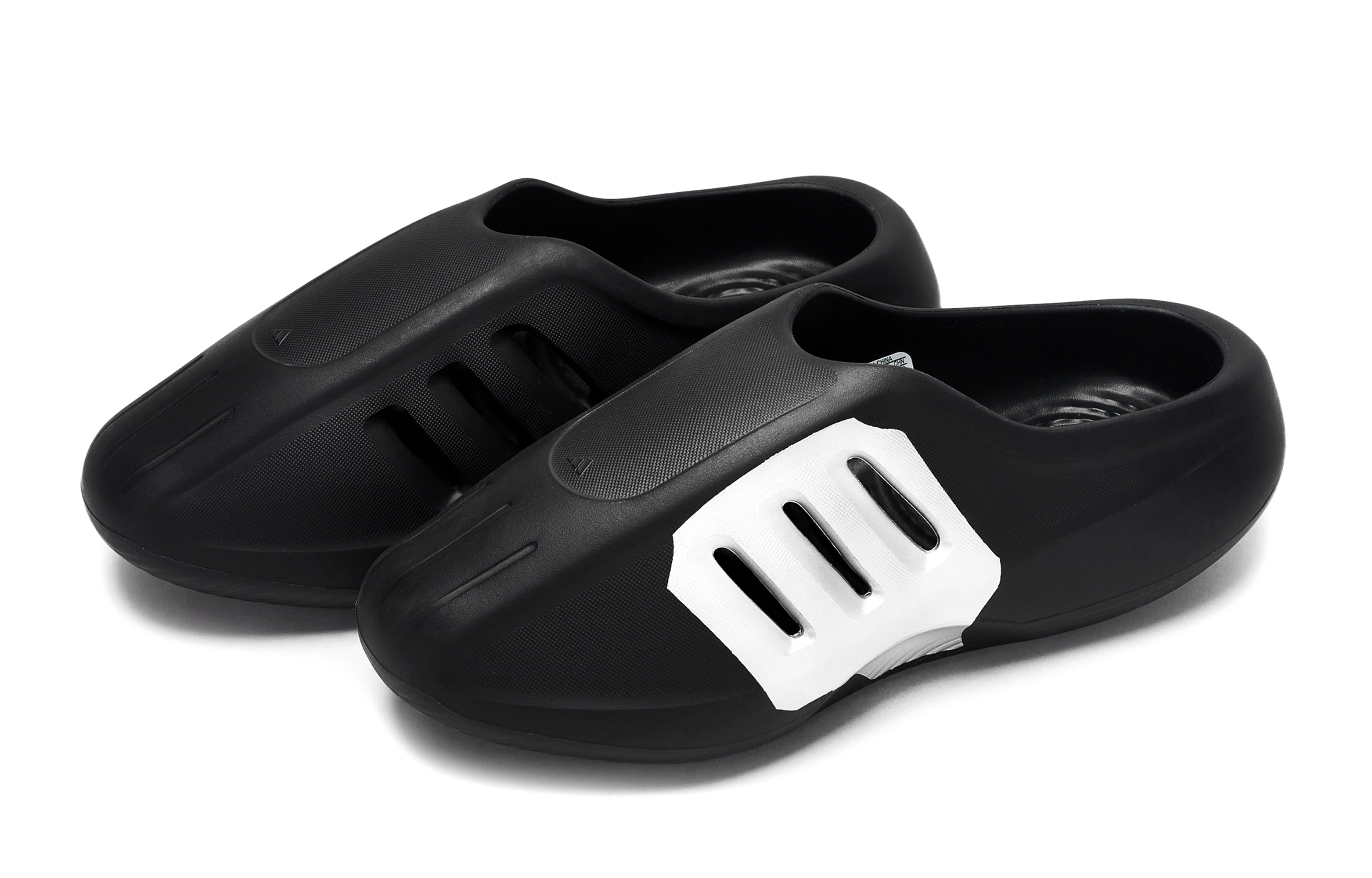 adidas originals adiFOM IIInfinity Mules 811