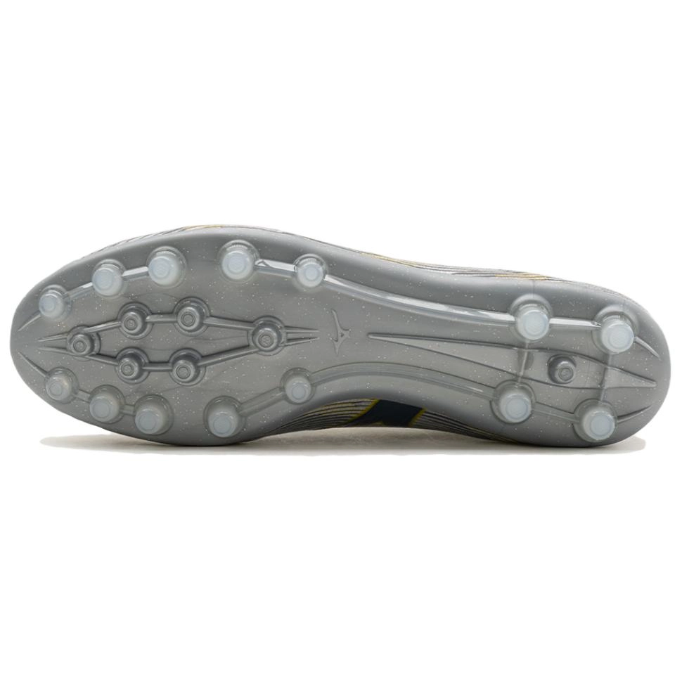 Mizuno alpha 2