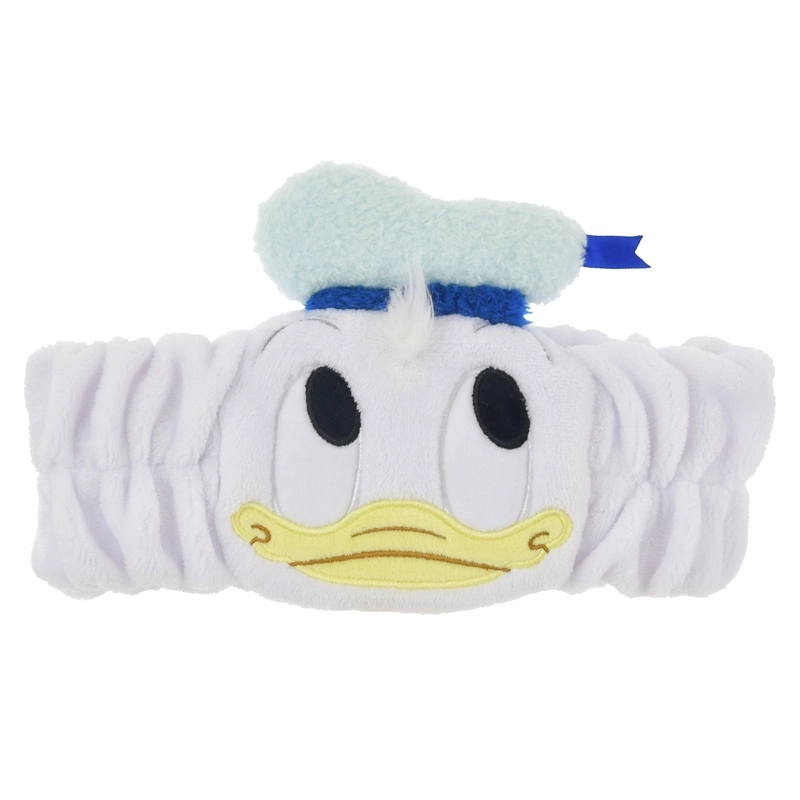 Disney x Disney store