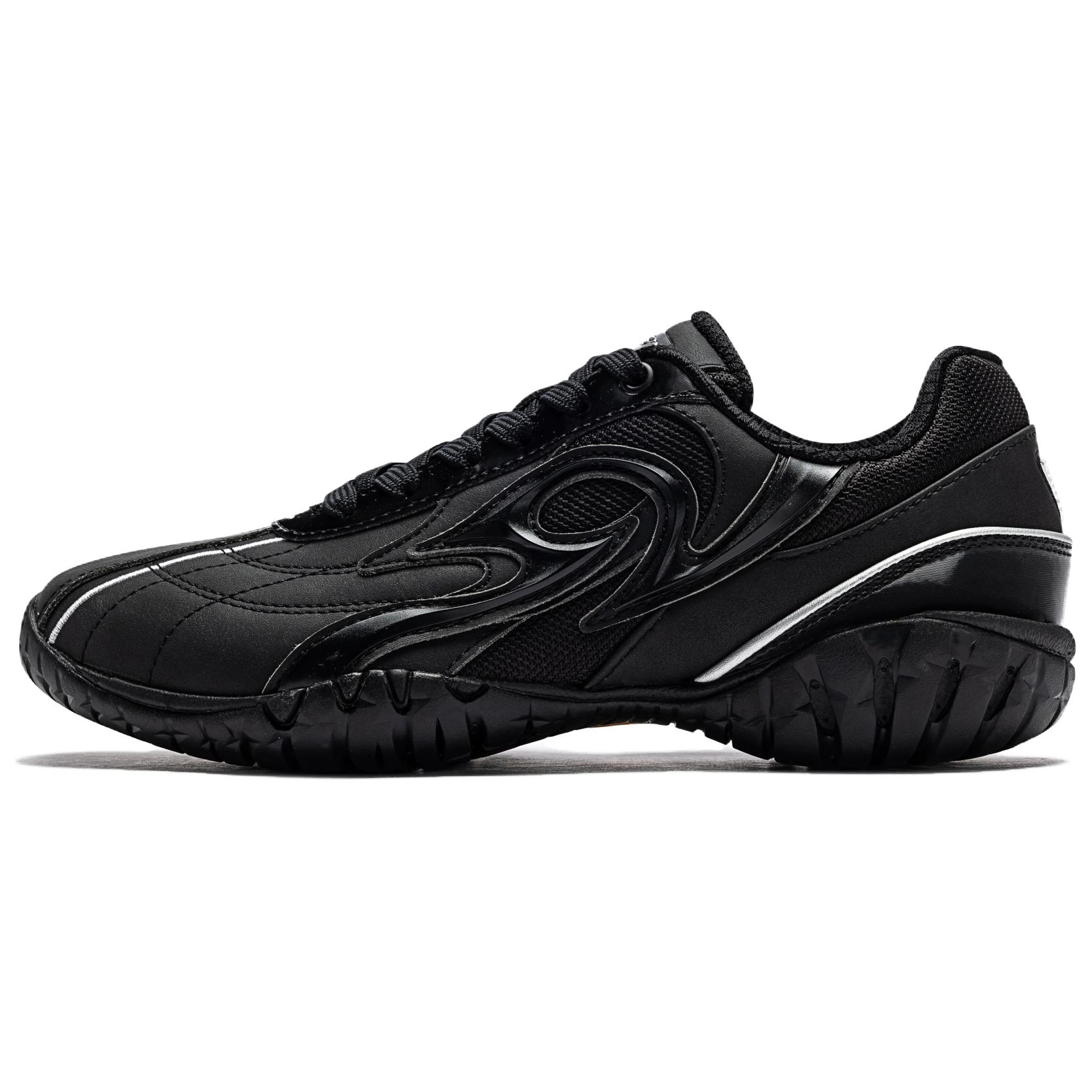 ANTA SNEAKERVERSE Thorn