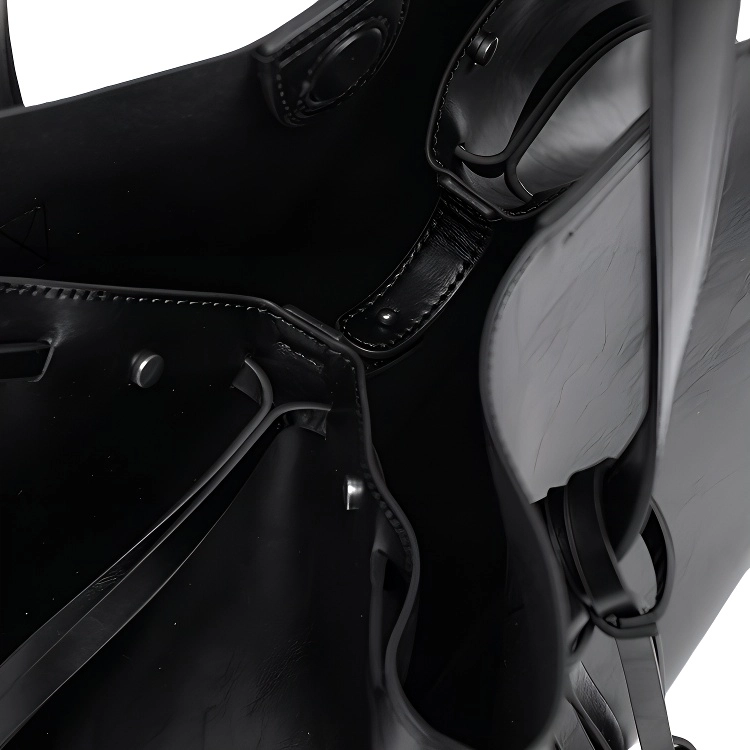 URBAN REVIVO Tote