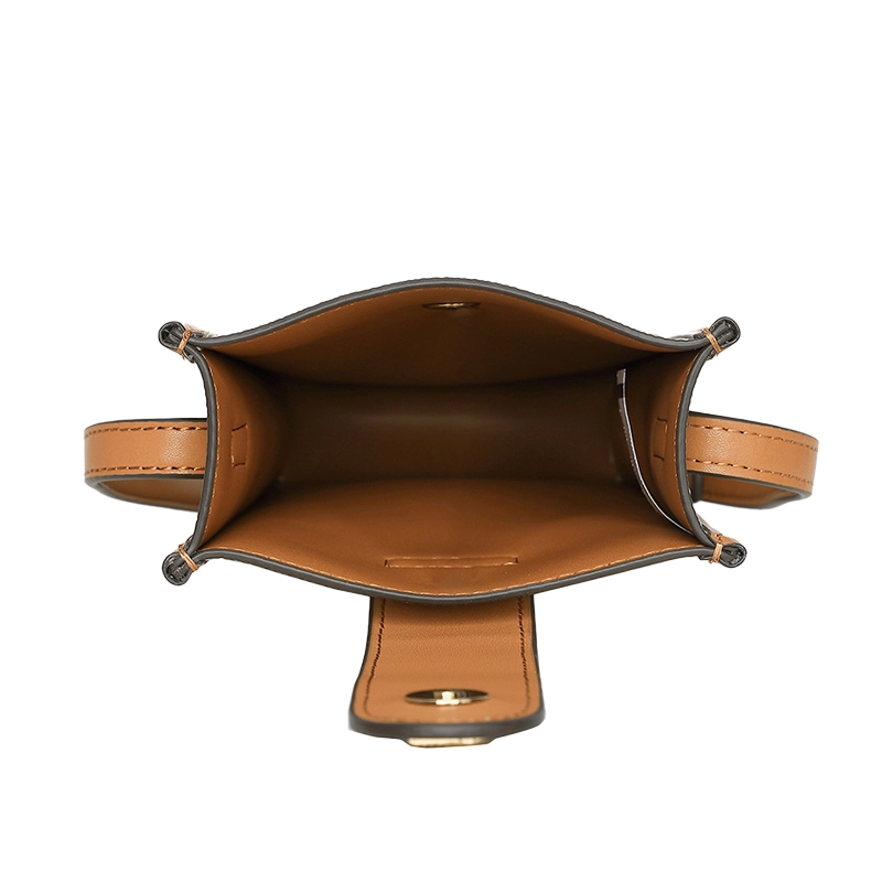 PIERRE CARDIN PVC