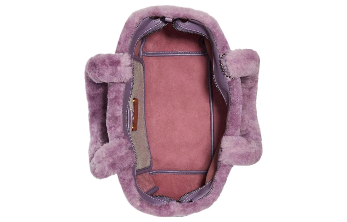 COACH Tote 28 Tote