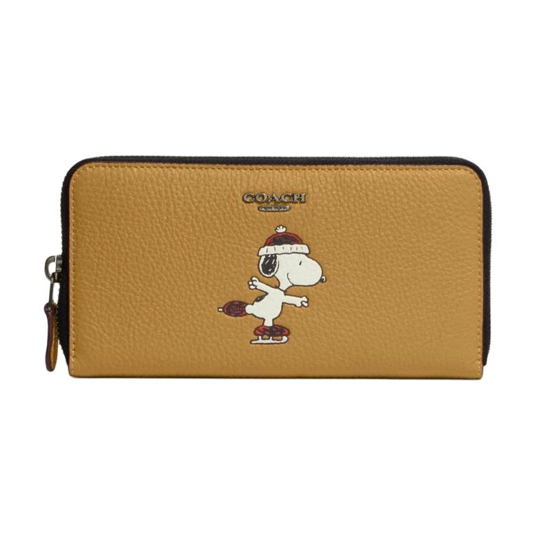 COACH x PEANUTS Accordion Wallet 19 Logo