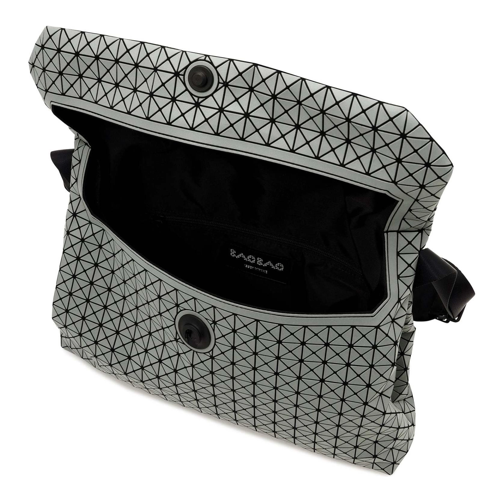 ISSEY MIYAKE Kuro