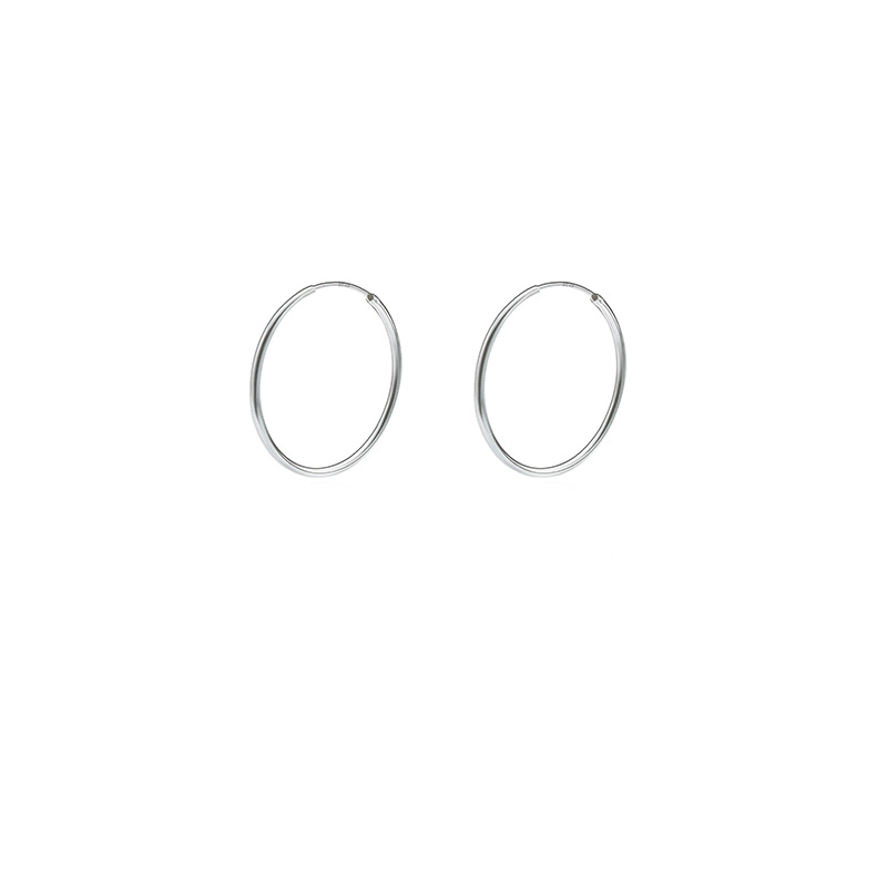 925