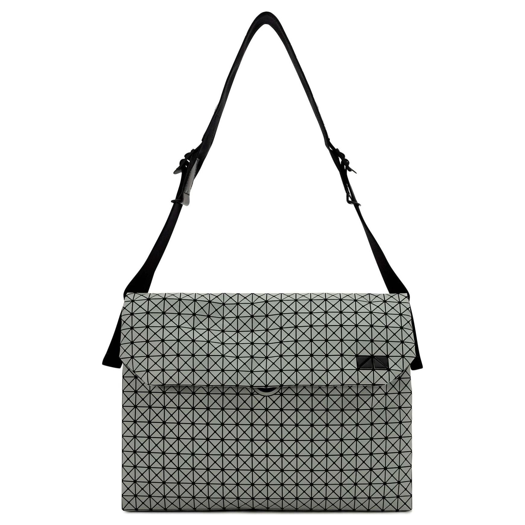 ISSEY MIYAKE Kuro