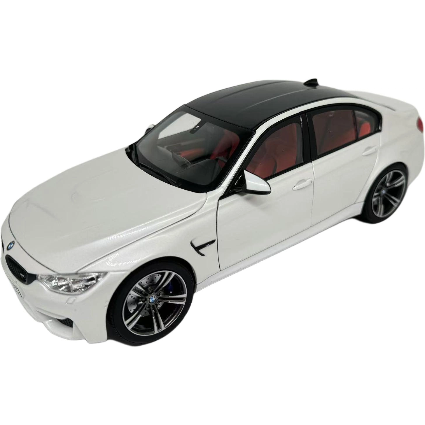 NOREV 118 BMW M3 F80 8cm