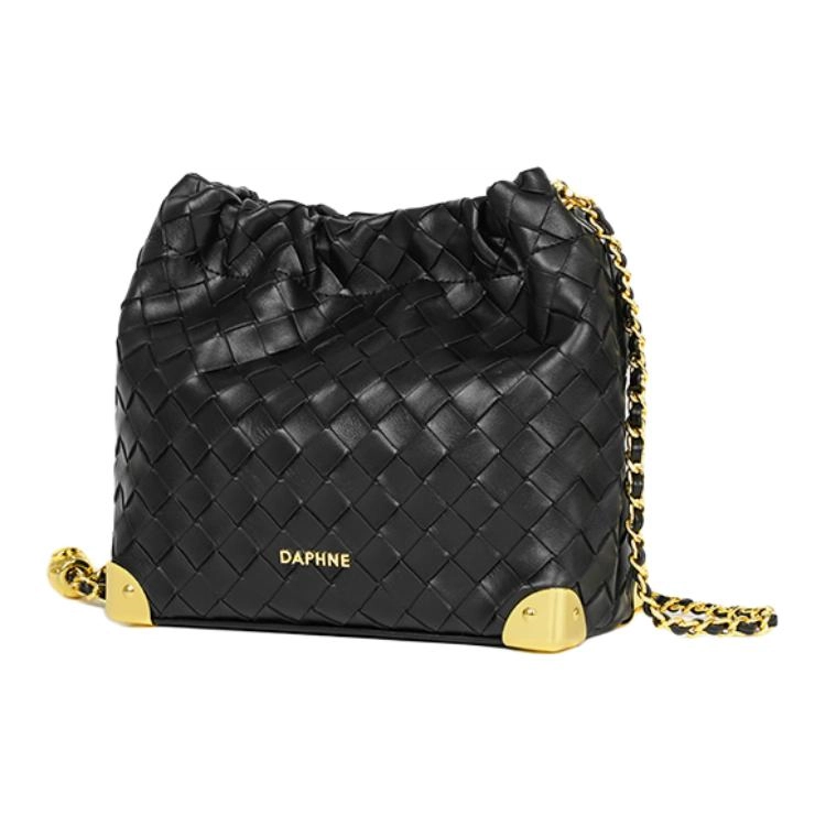 DAPHNE PU