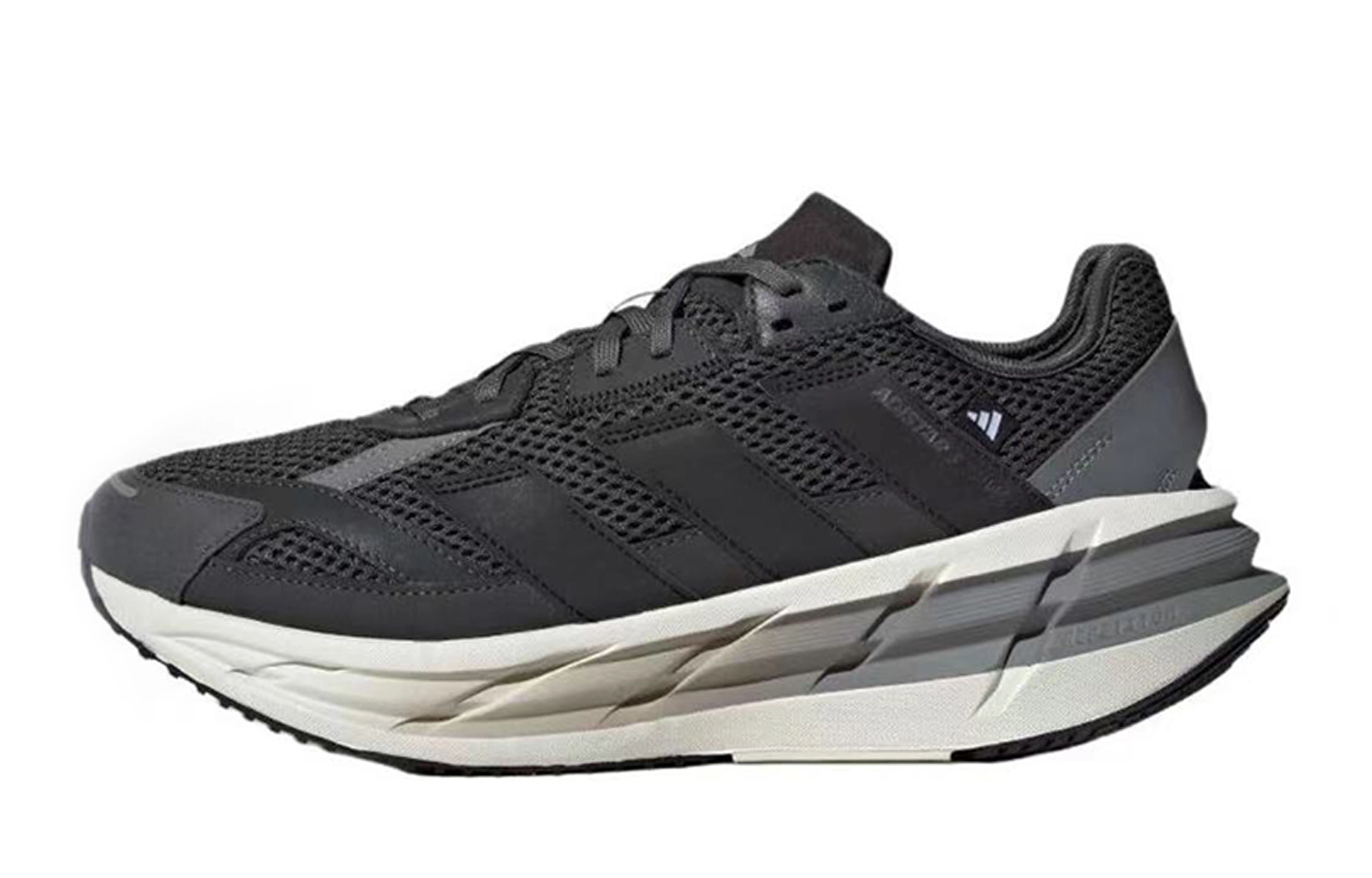 adidas ADISTAR 3