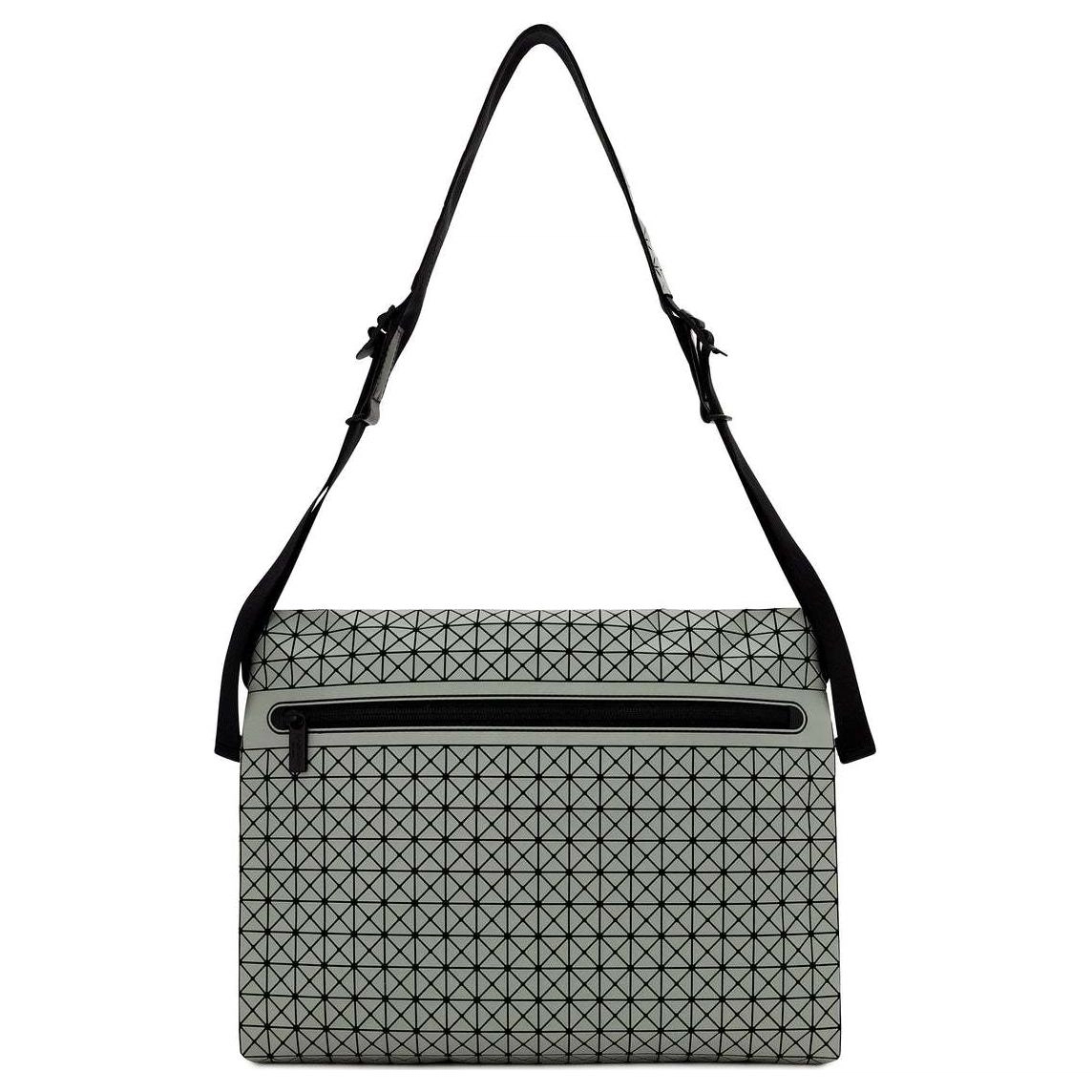 ISSEY MIYAKE Kuro