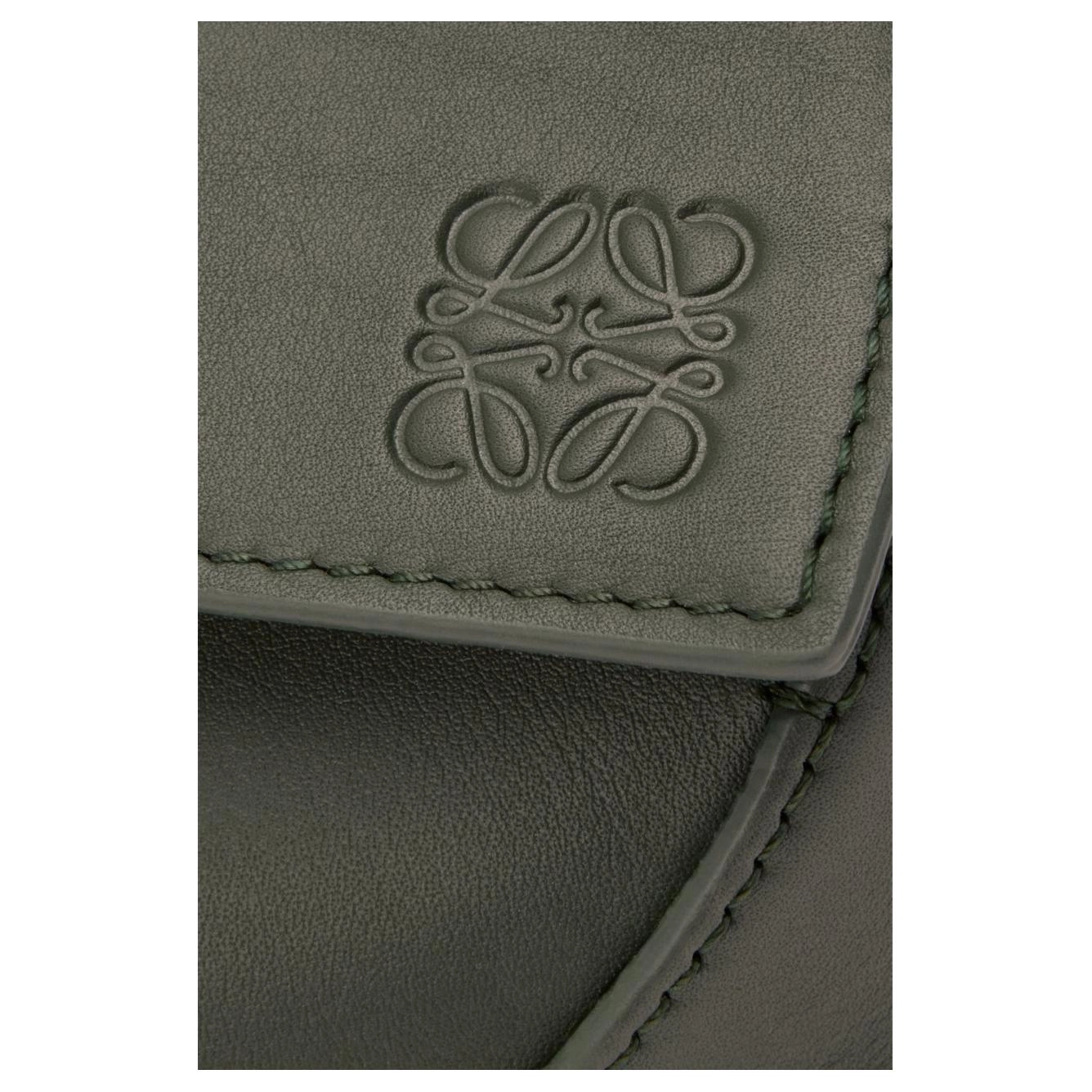 LOEWE Puzzle