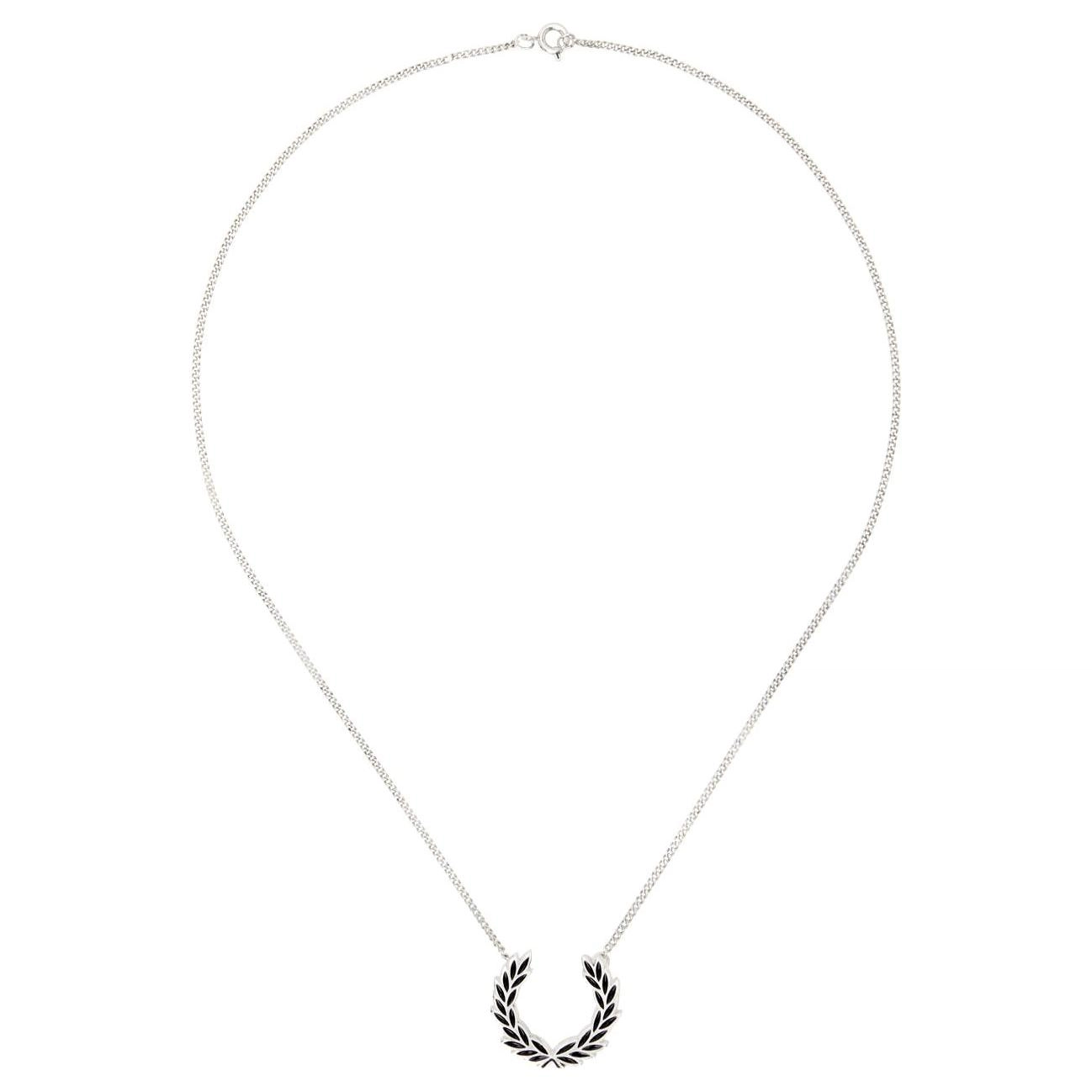 FRED PERRY Laurel Wreath
