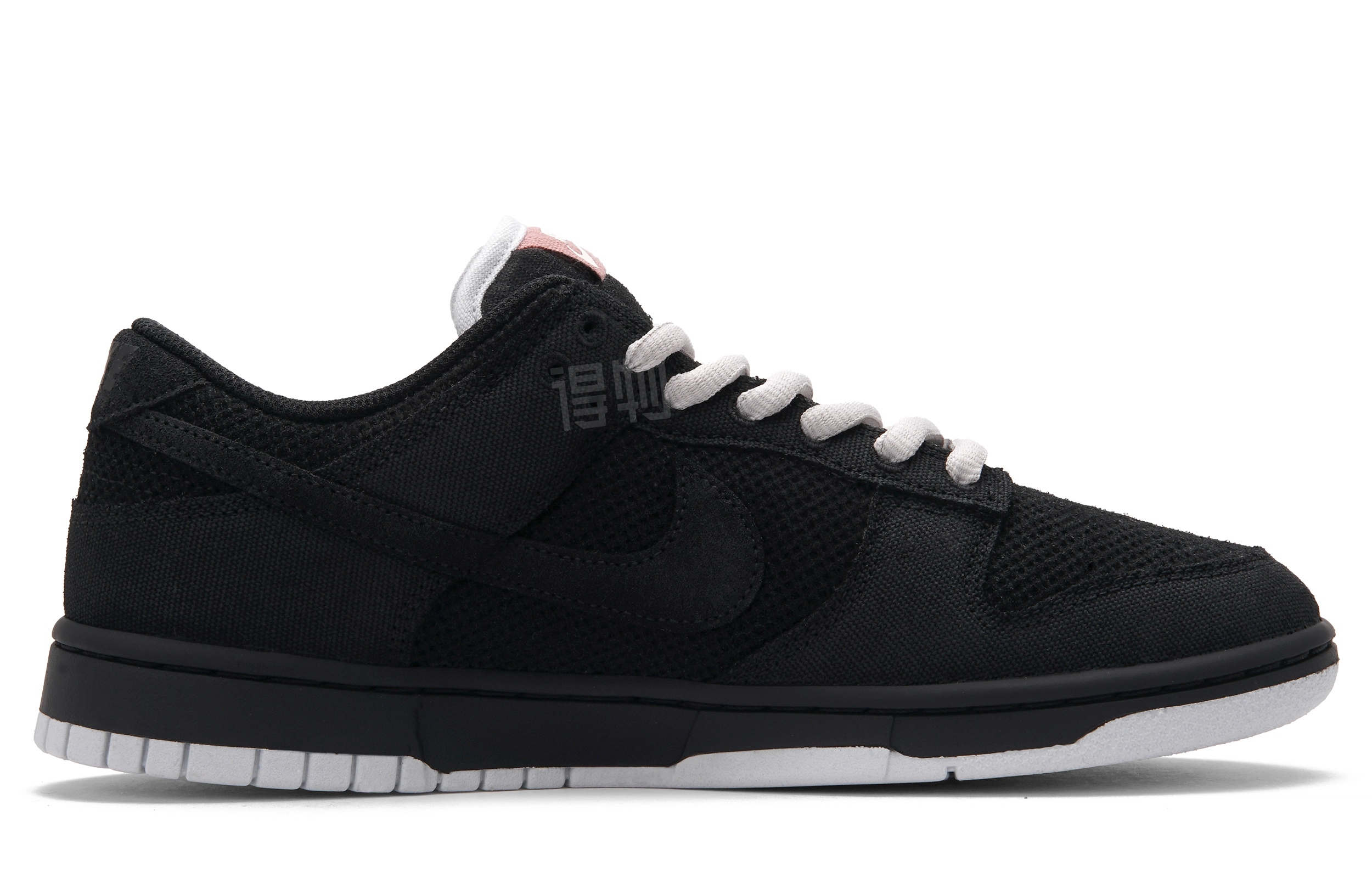 Nike Dunk SB "black hole "