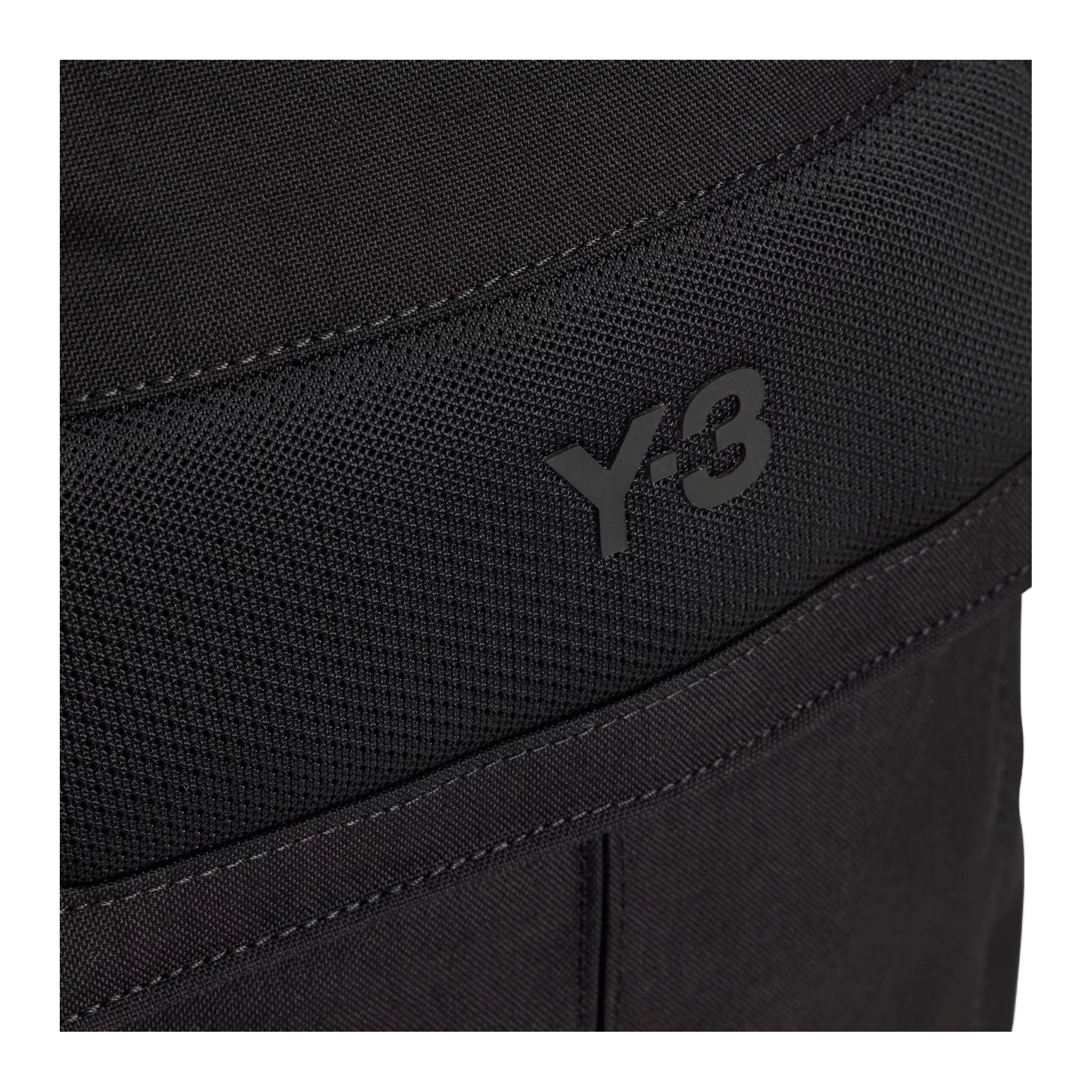 Y-3 35L Logo