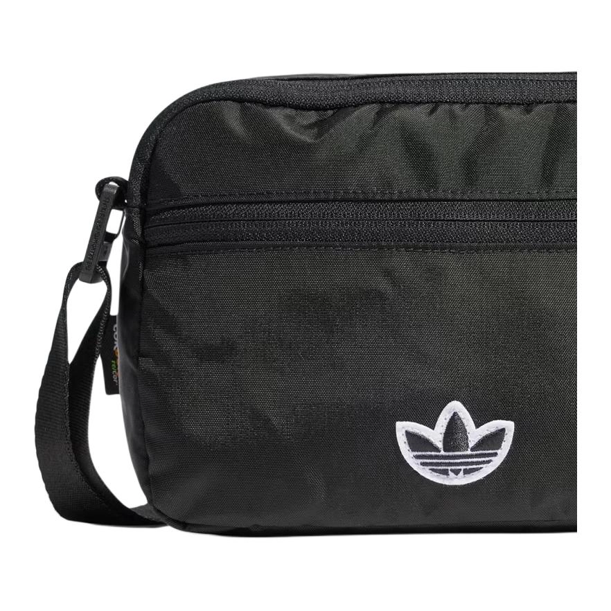 adidas originals Premium Essentials Logo
