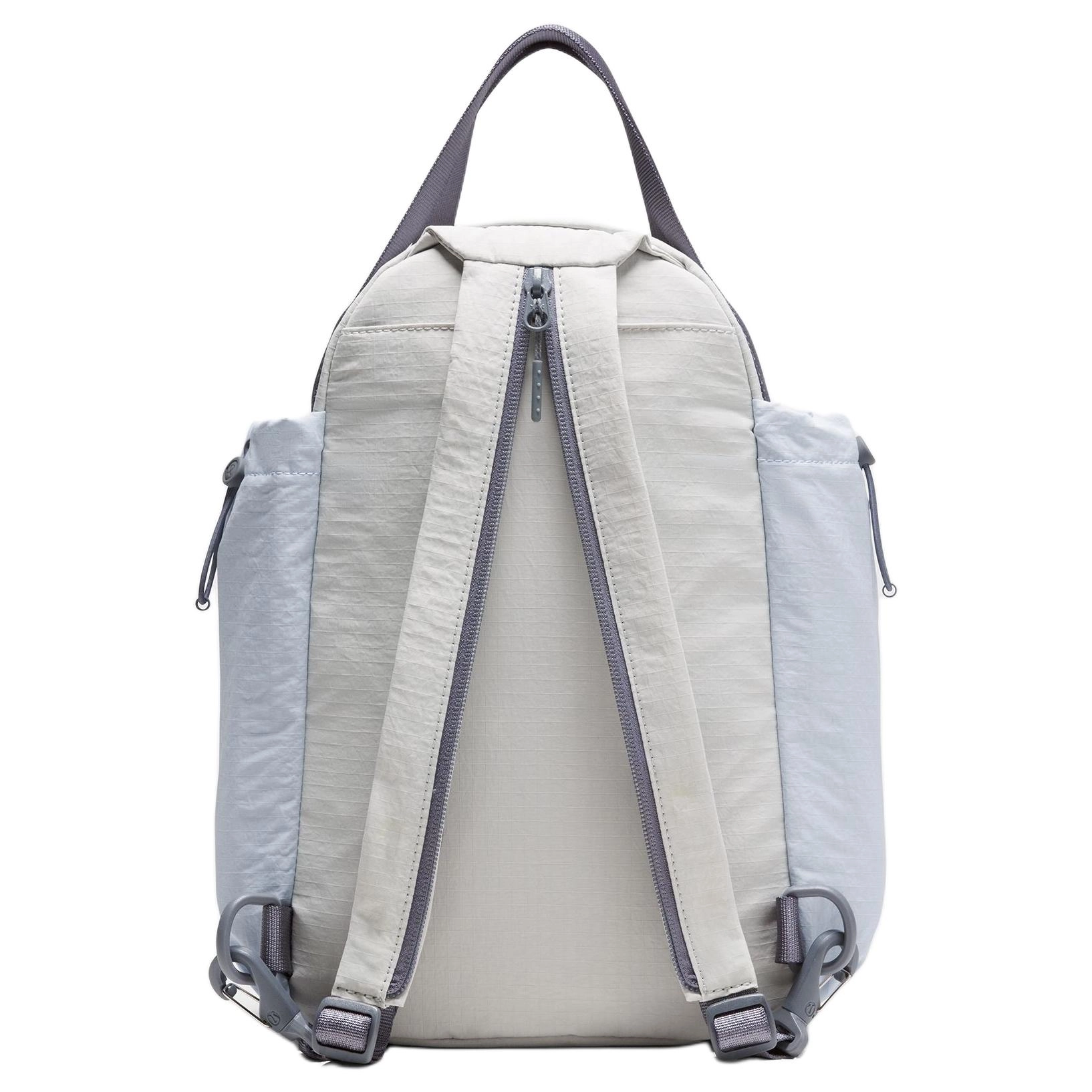 lululemon 7L Pack and Go Logo
