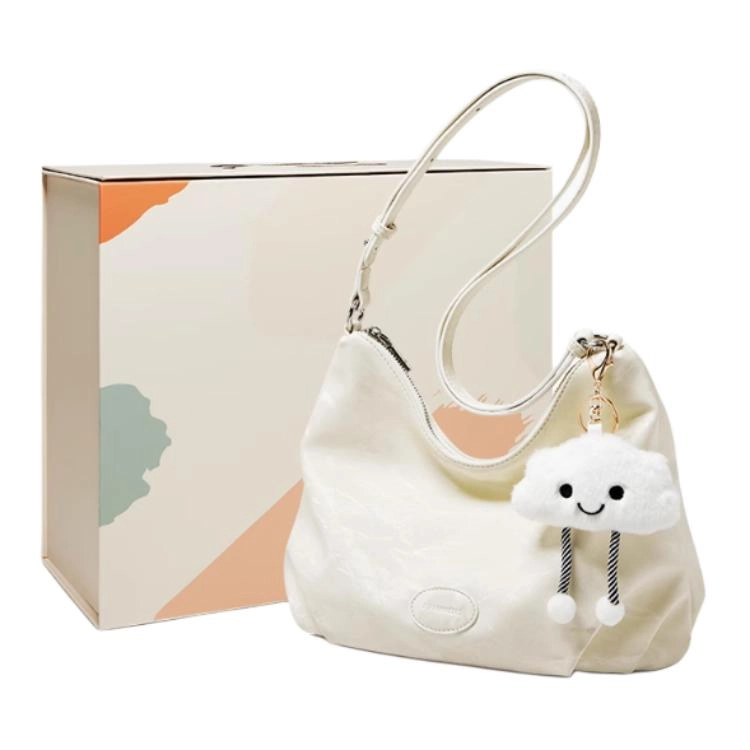15 MINS logo Tote