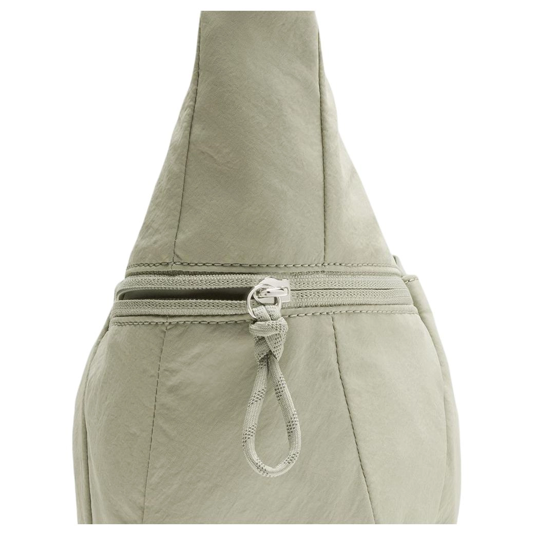 lululemon Slouchy 6L