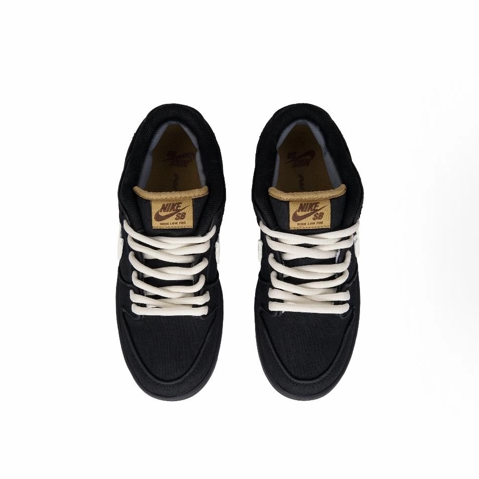 Nike Dunk SB BLACK