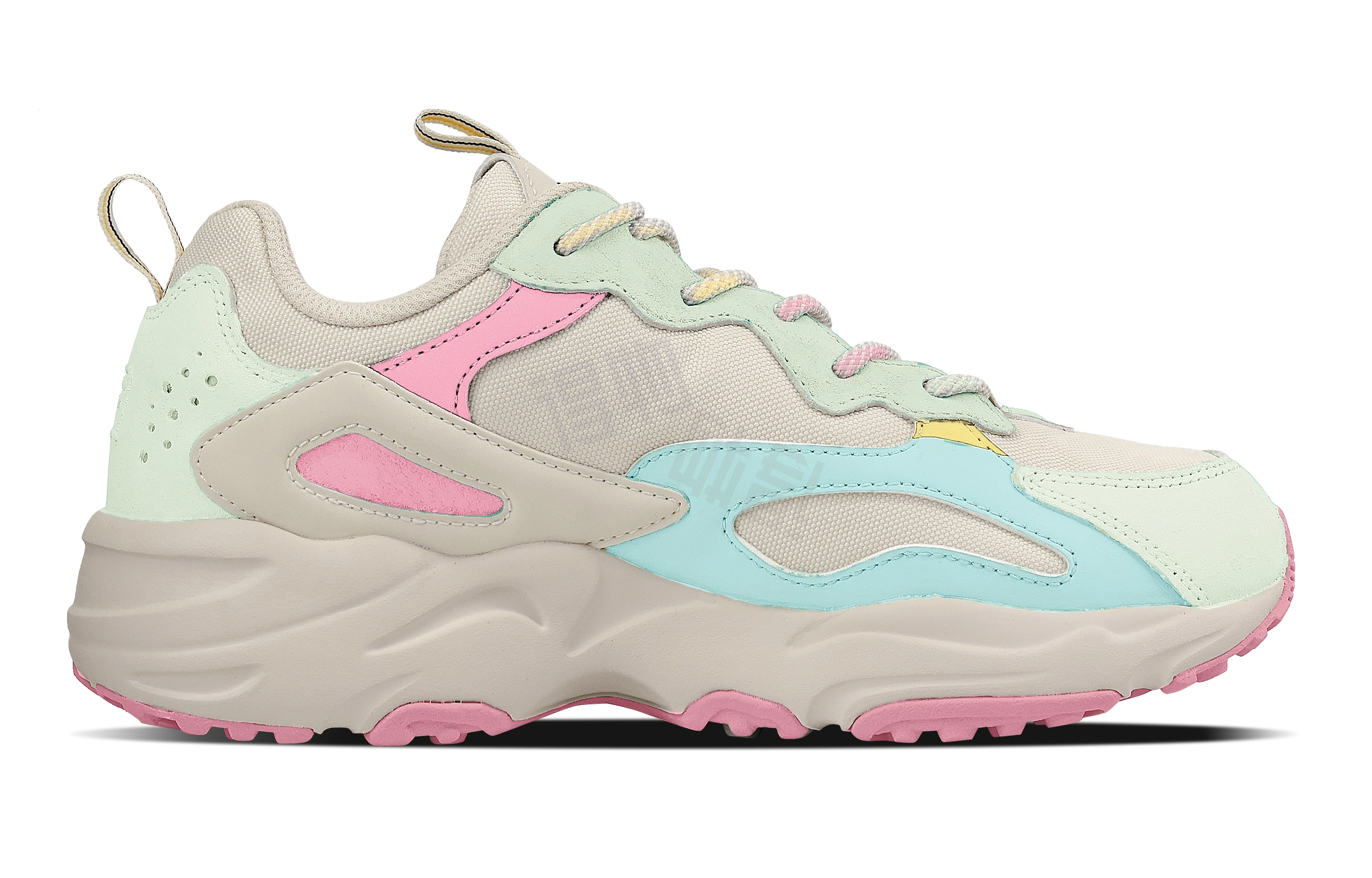 FILA Tracer