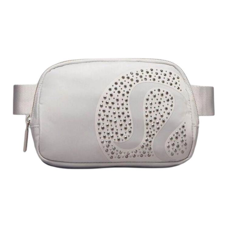 lululemon Everywhere 1L Logo