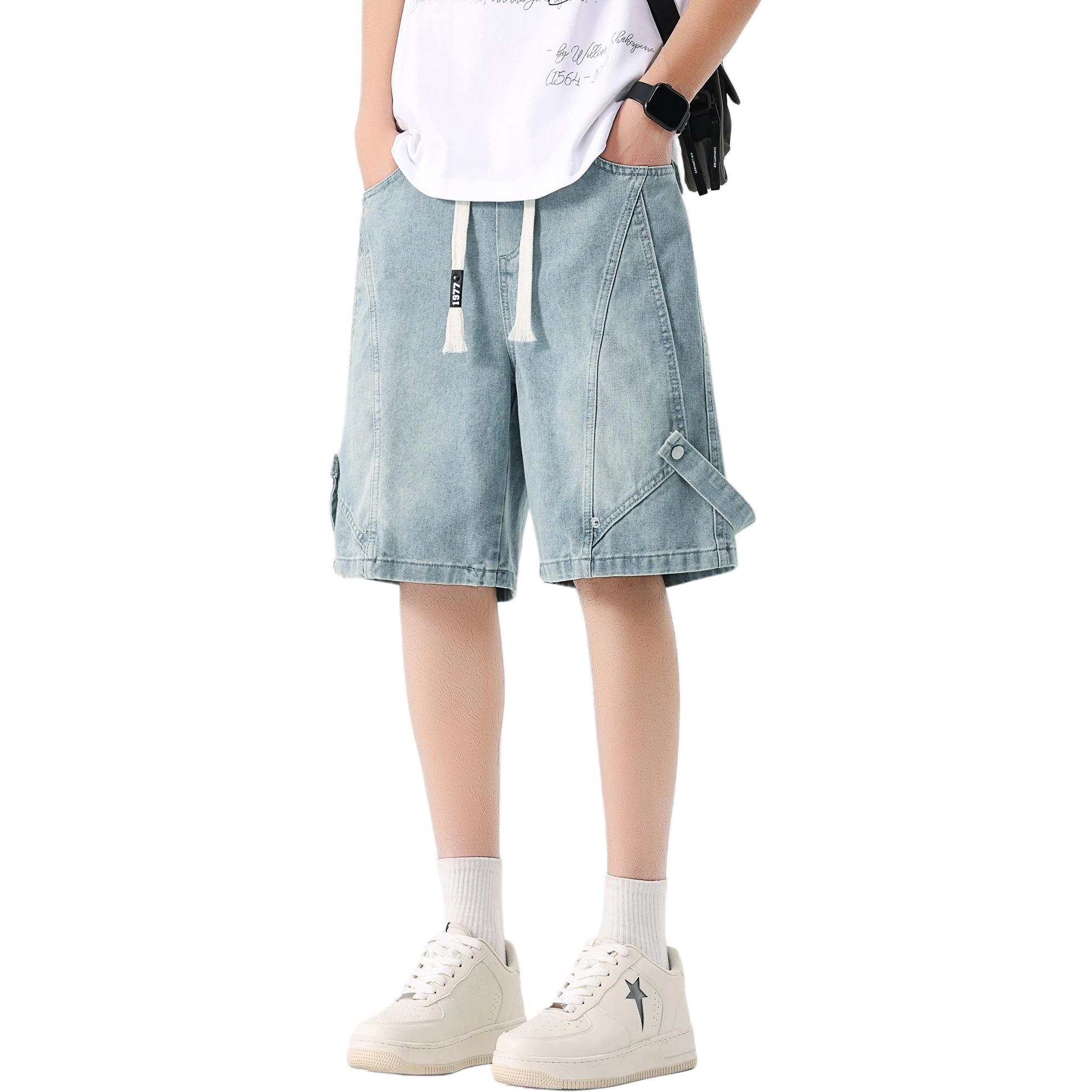AWAO