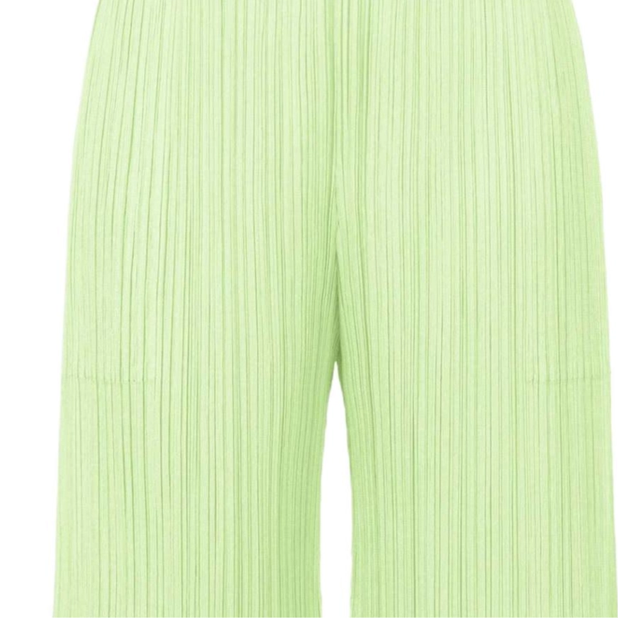PLEATS PLEASE ISSEY MIYAKE