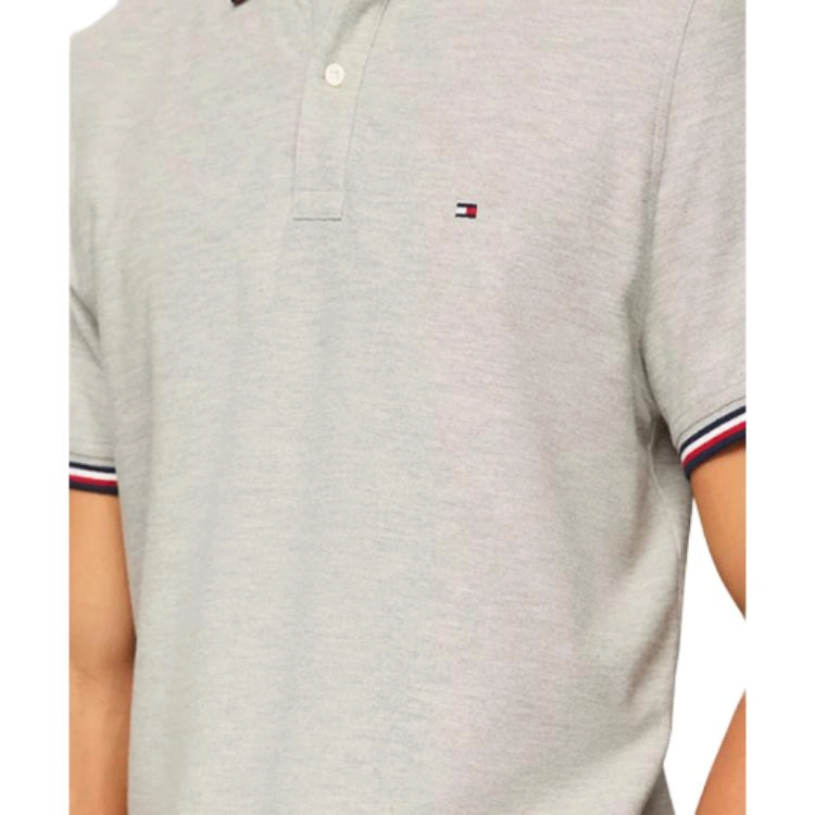 Tommy Hilfiger T