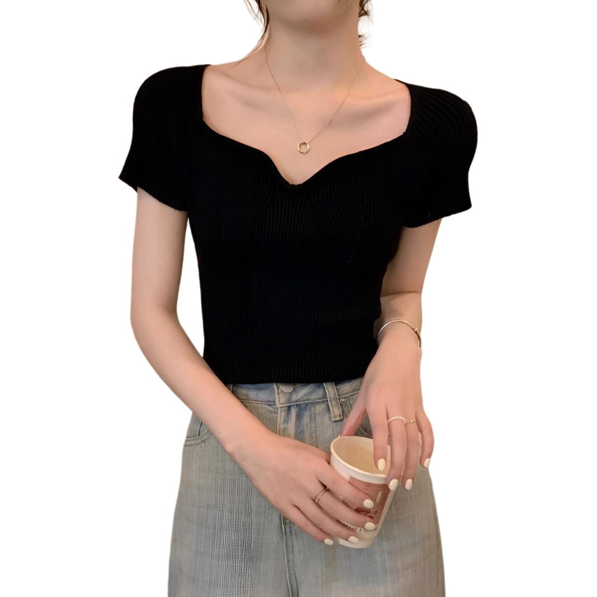 LAKESI T
