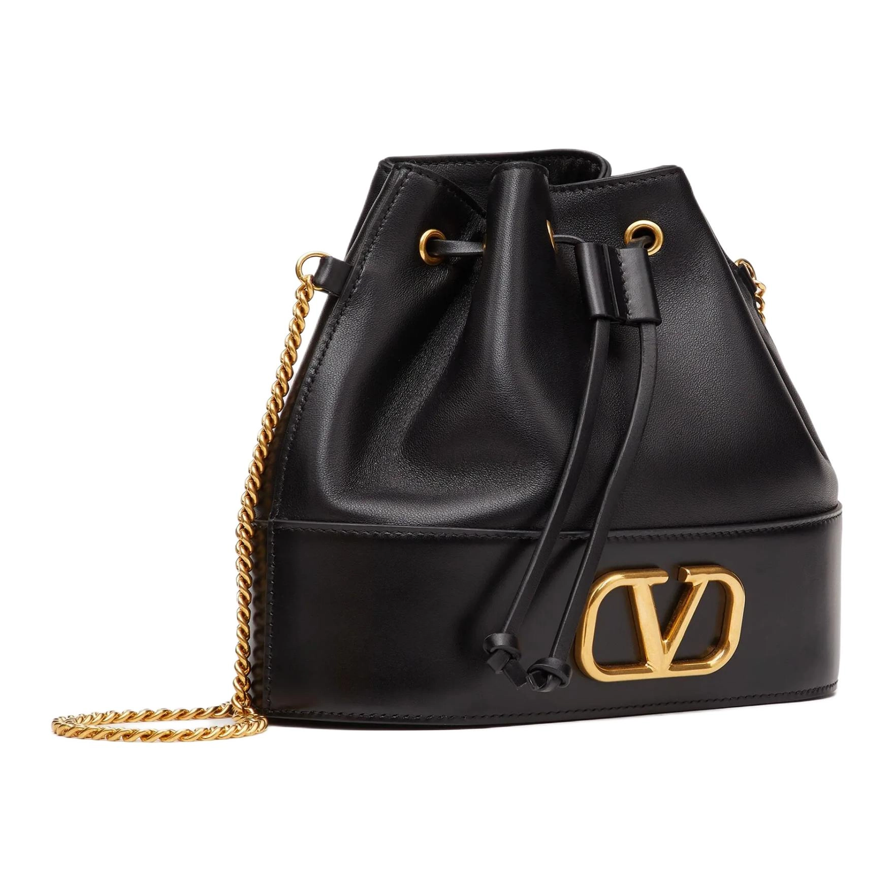 Valentino Vlogo Signature