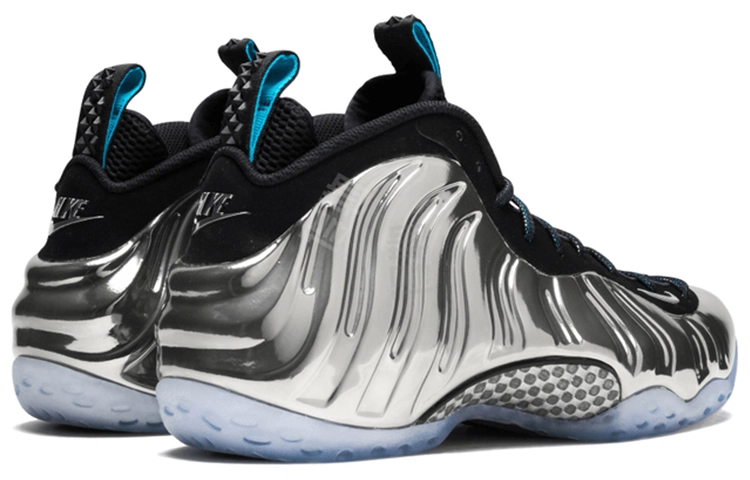 Nike Foamposite One Chromeposite