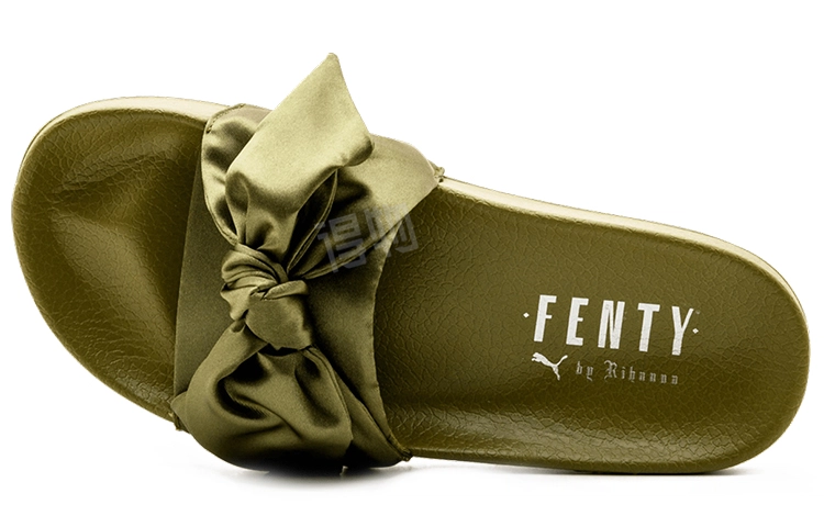 FENTY BEAUTY x PUMA Rihanna Fenty Bow Slide