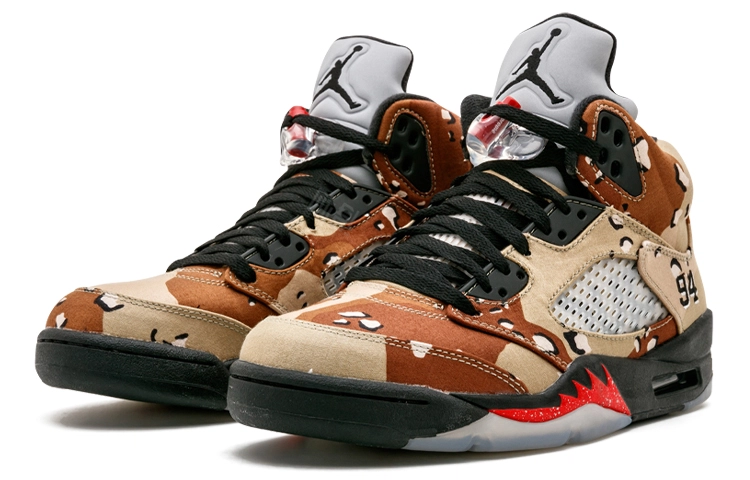 Supreme x Jordan Air Jordan 5 Retro Desert Camo
