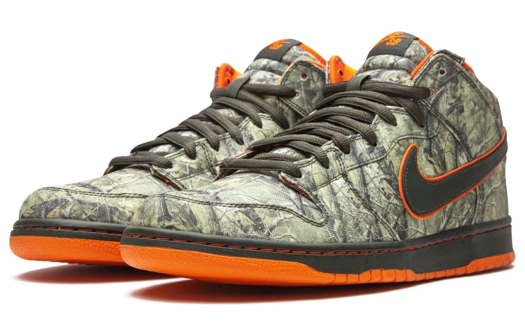 Nike Dunk SB Real Tree Camo
