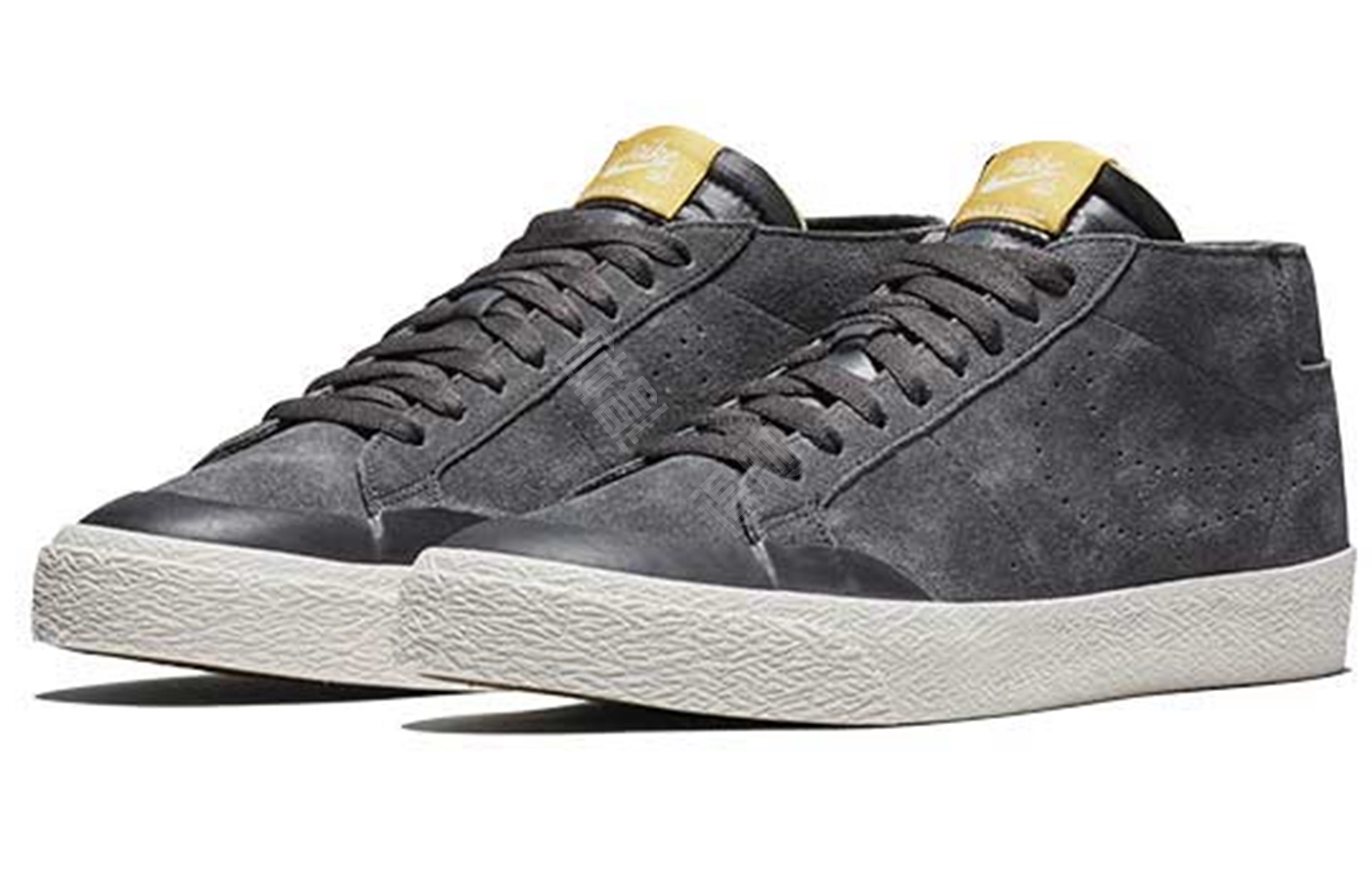 Nike Blazer Low SB Zoom Chukka XT