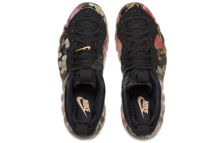 Nike Foamposite One floral